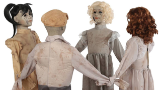 These Horrifying Halloween Decorations Encourage Extreme Social Distancing